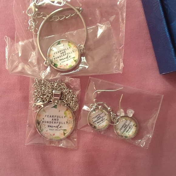 unknown Jewelry - Brand new in package and box 3 piece jewelry set